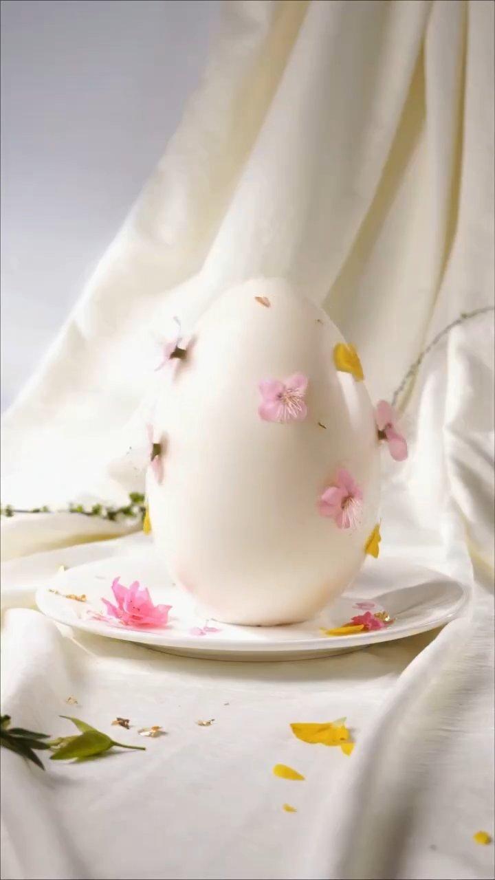 Светлой Пасхи, дорогие художники